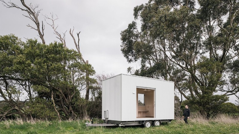 How Can You Make A Tiny House Feel Bigger? #shorts